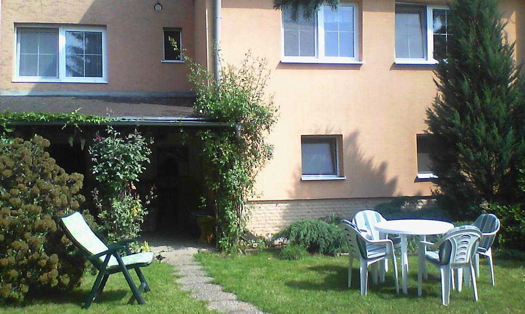 V Aleji - Ubytovani V Soukromi Valtice Extérieur photo
